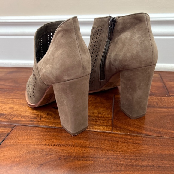 Vince Camuto Lorva Suede Ankle Booties | Size 9 | Taupe | Block Heel |Perforated - Picture 3 of 7